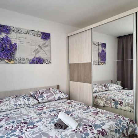 Lavanda Livno Buitenkant foto