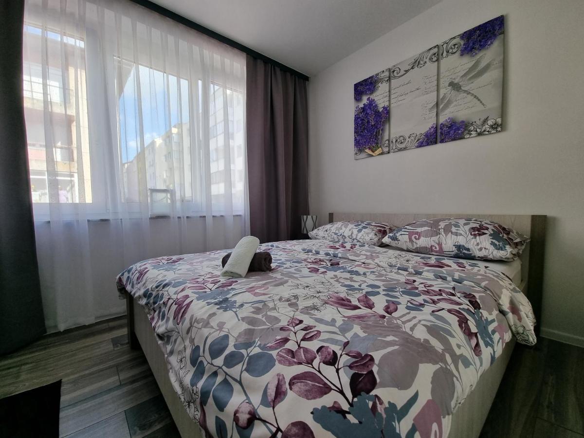 Lavanda Livno Buitenkant foto